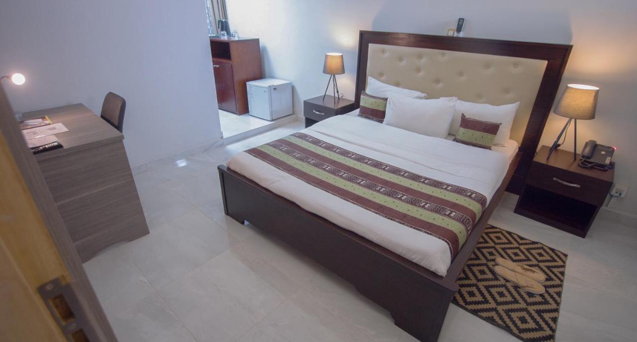 Hotel La Rose Blanche Αμπιτζάν Εξωτερικό φωτογραφία