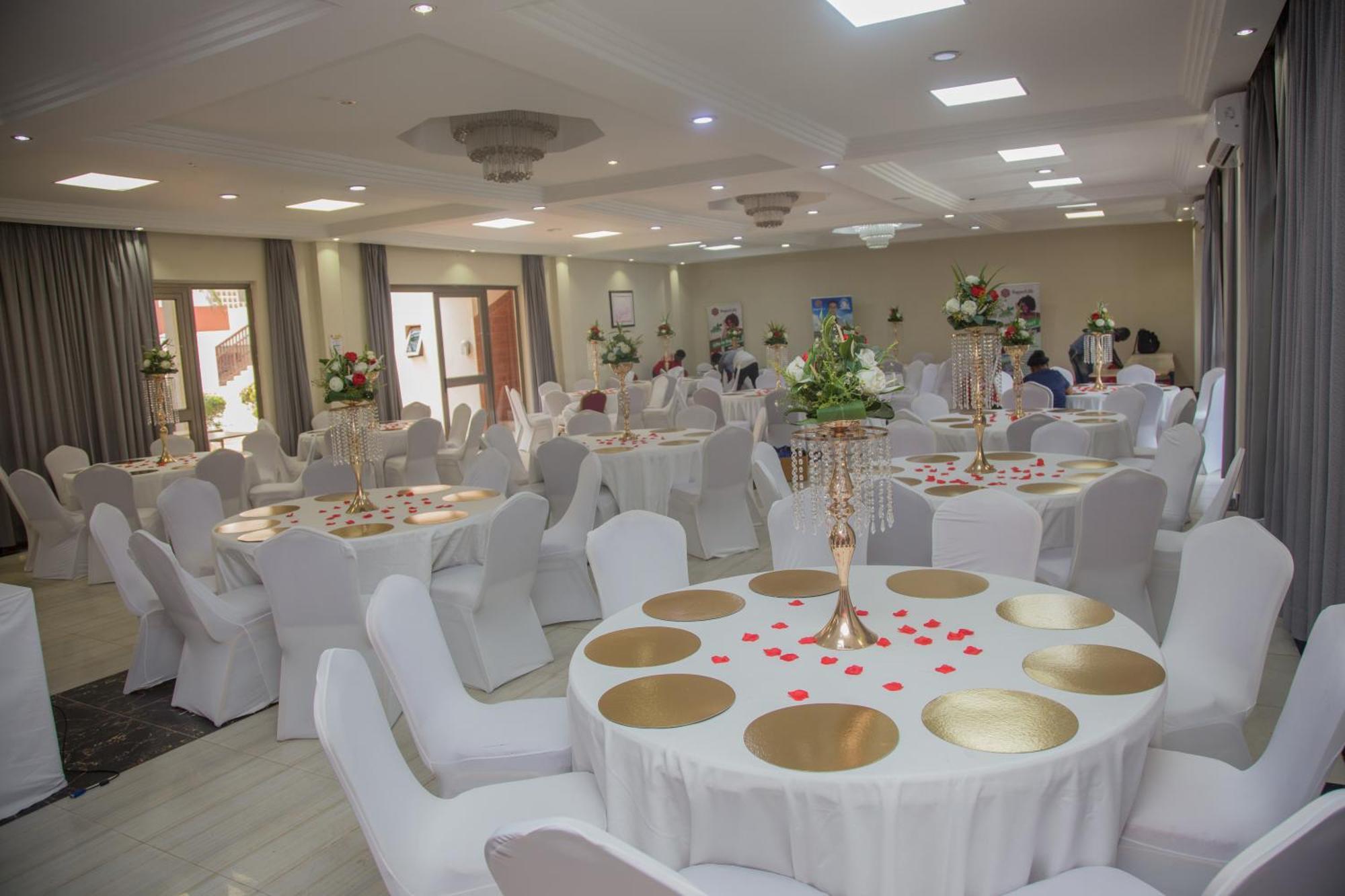 Hotel La Rose Blanche Αμπιτζάν Εξωτερικό φωτογραφία