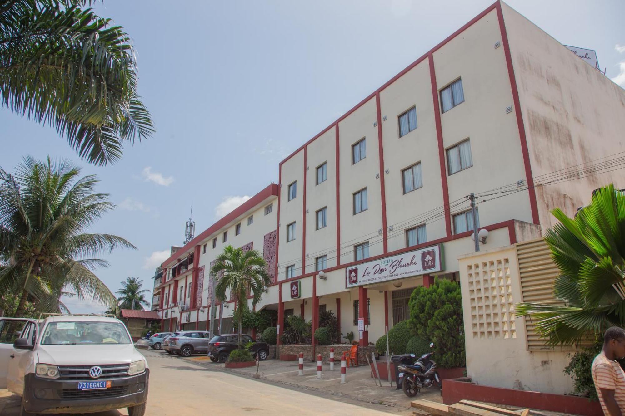 Hotel La Rose Blanche Αμπιτζάν Εξωτερικό φωτογραφία