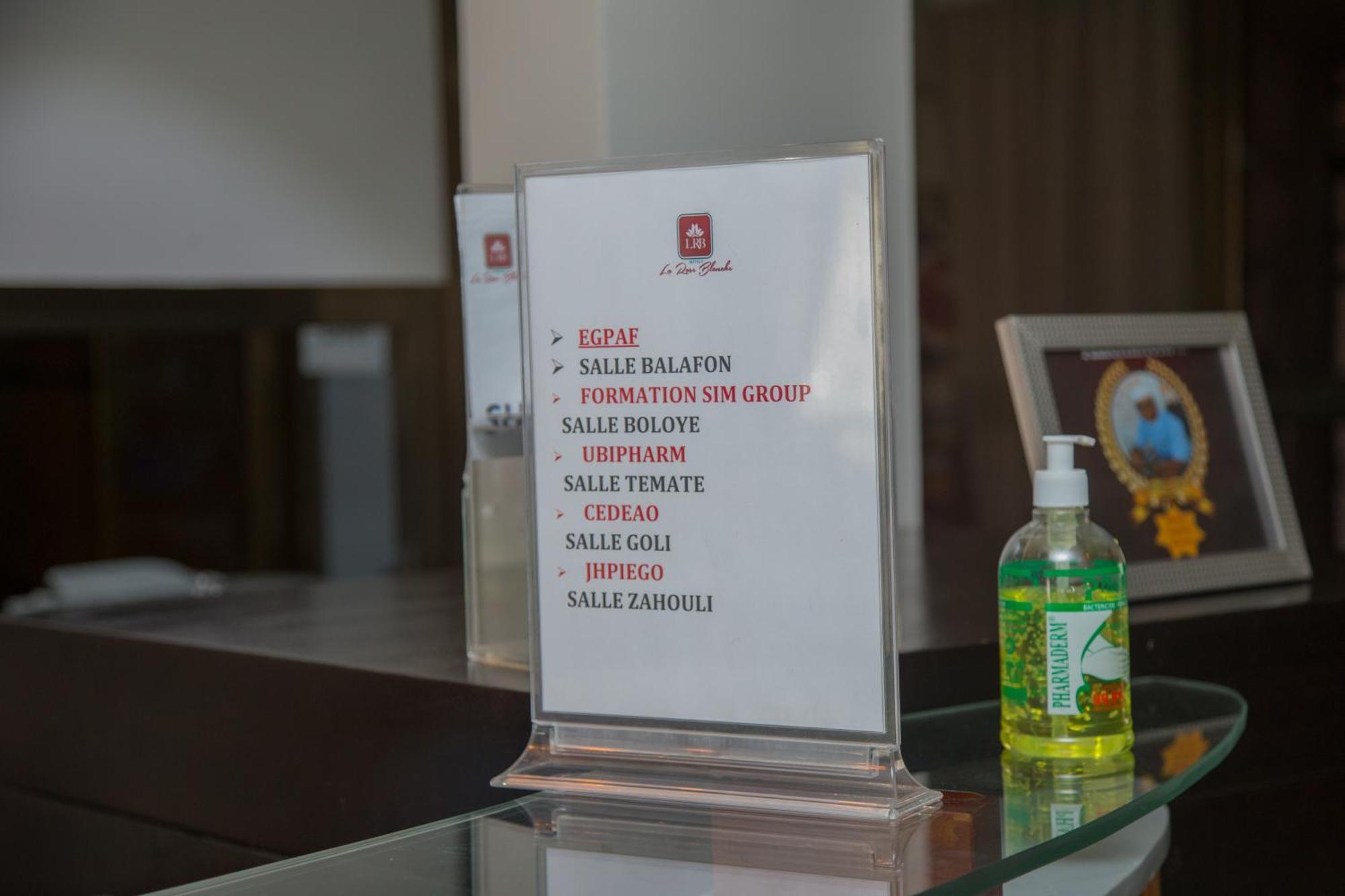 Hotel La Rose Blanche Αμπιτζάν Εξωτερικό φωτογραφία